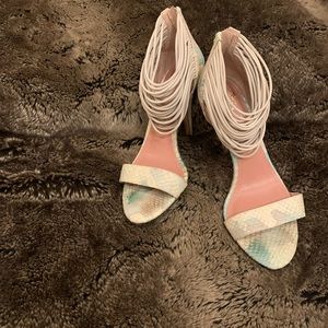 Vince Camino heels size 8 - barely worn